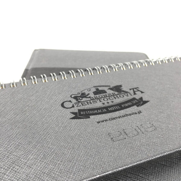 Grawerunek na materiale