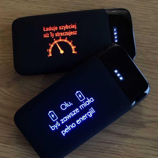 Powerbank ze świecącym grawerem